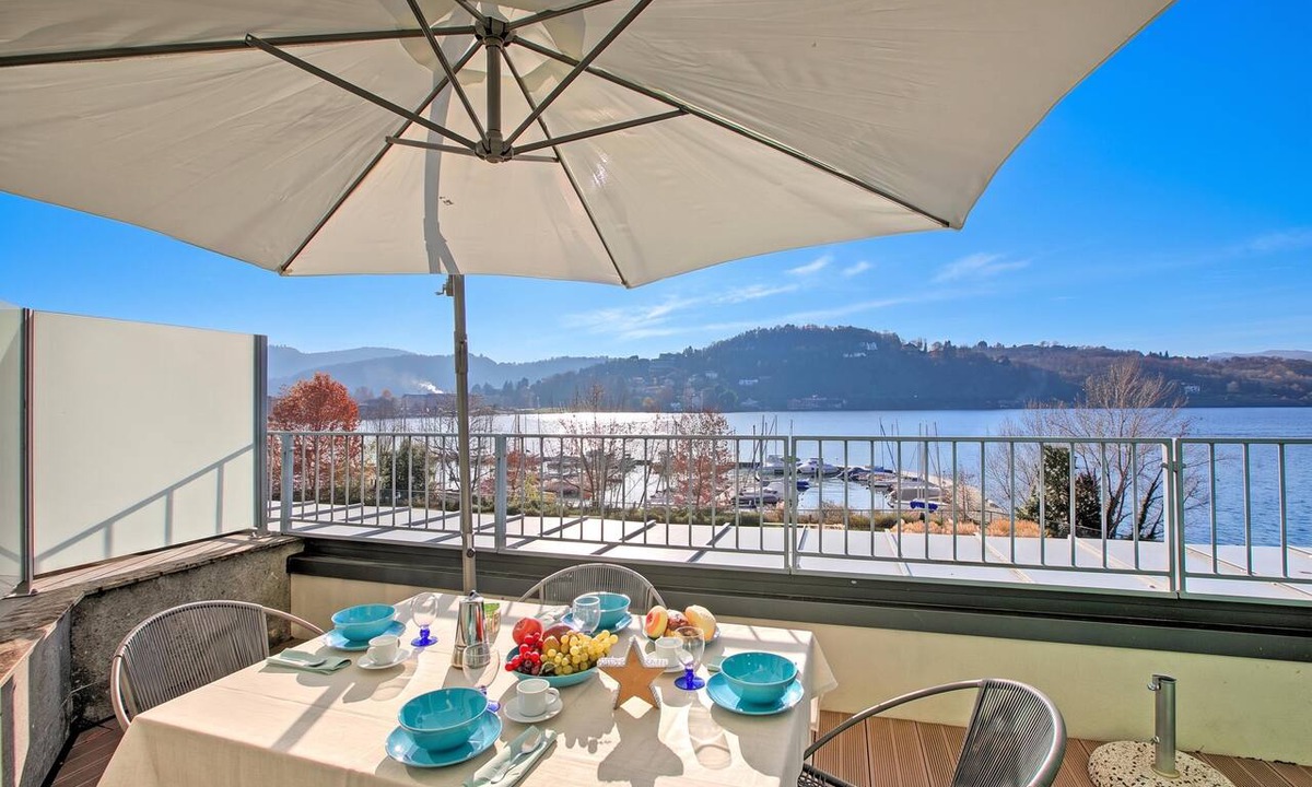 Laveno Apartment | Sogno Sul Lago, Lakefront Balcony, Laveno Mombello, Italy