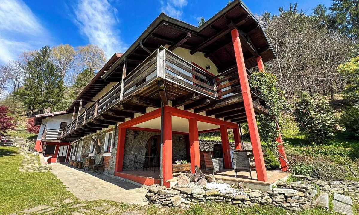 Montegrino Valtravaglia Apartment | Sorti Alpaca by Lago Reisen
