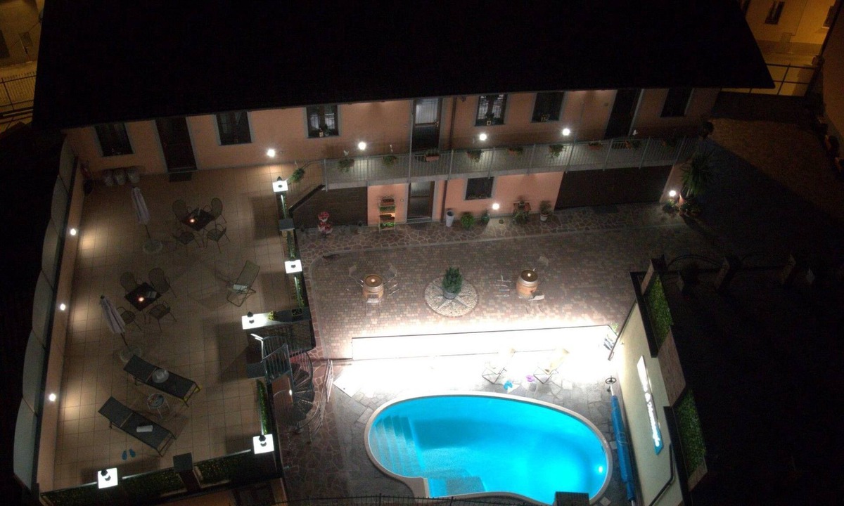 Monticello d'Alba Apartment | 'Specchi d'Acqua' mit Pool by Interhome