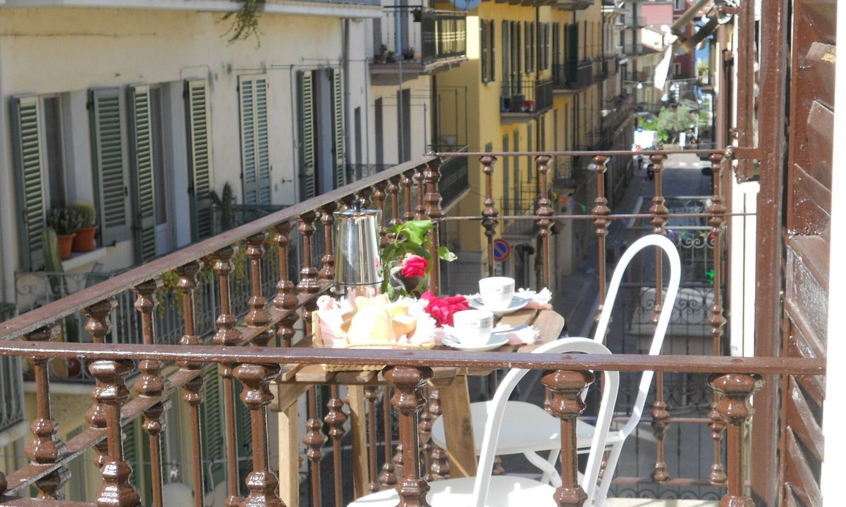 Stresa Apartment | Stresa, cozy apartment in the center with balconies, sunny and lightful