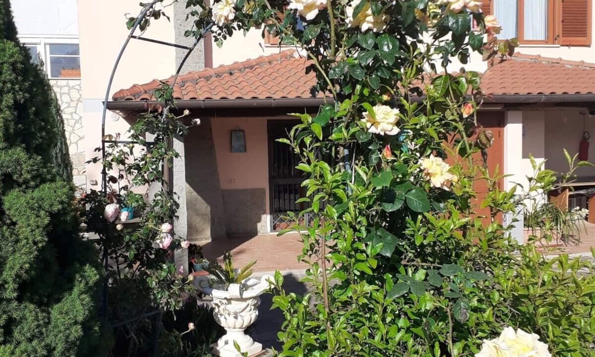 Velletri Villa | Suite Matrimoniale in Villa Zona Panoramica