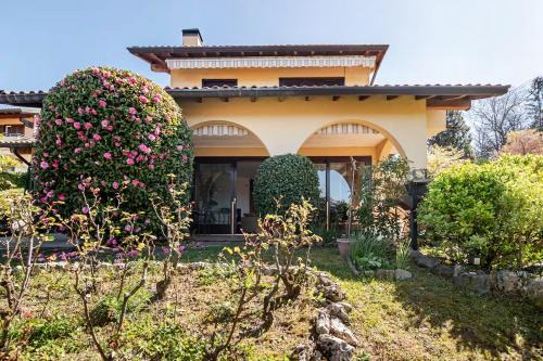 Poppino Villa | Summer Escape in Luino