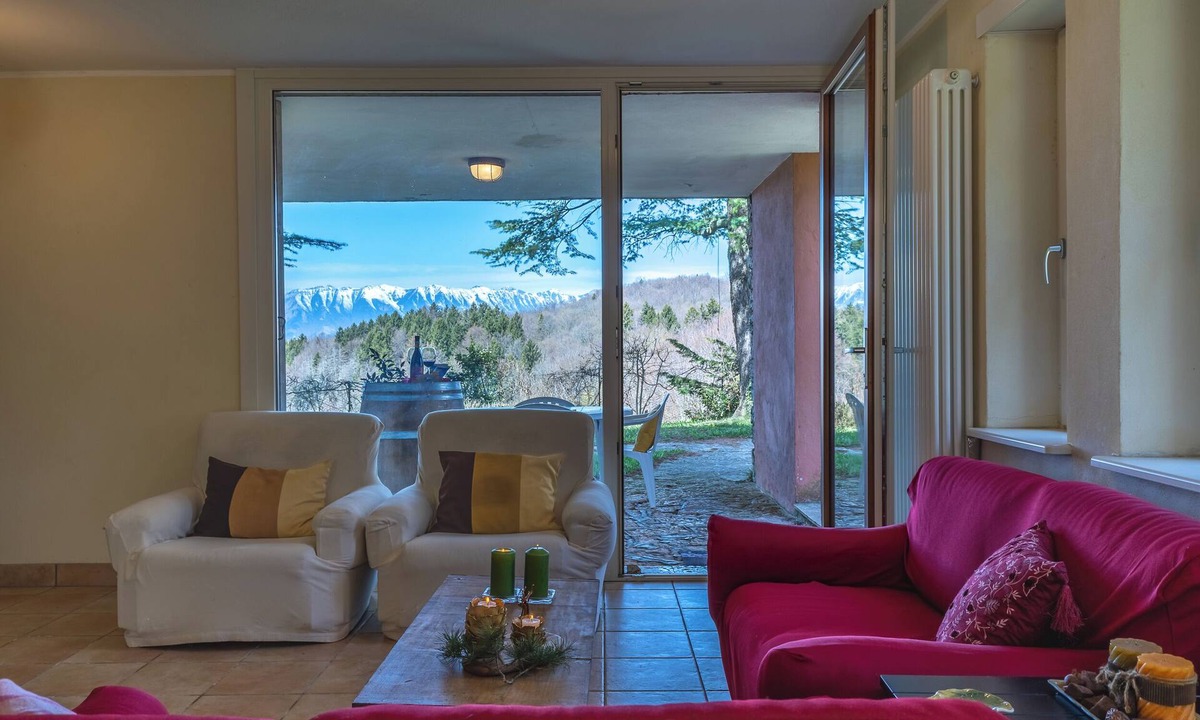 Corbiolo House | Sunset view of Monte Baldo, near Lessinia Park, 30 minutes from Verona