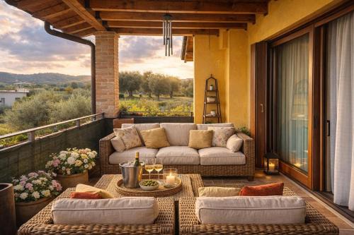 Monte Apartment | Sunshine Luxury Apartment - spacious house - Lake View - Pool