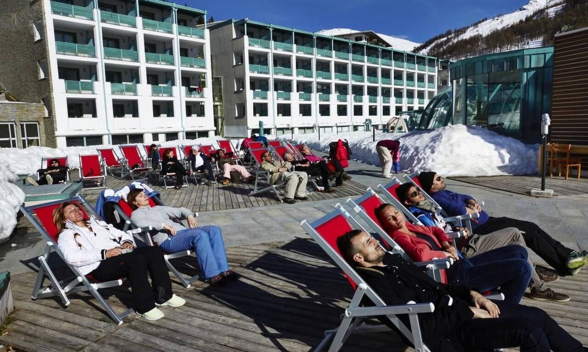 Sestriere Apartment | Teleo Vacanze - Olympisches Dorf Sestriere by Interhome