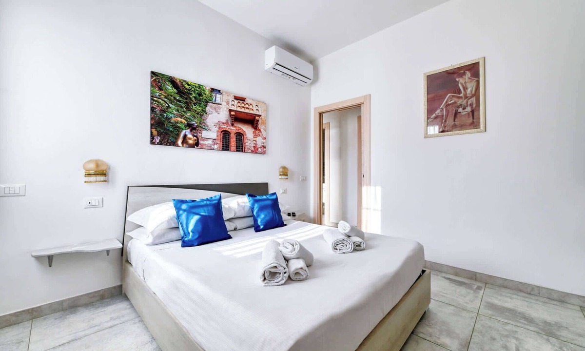 Sud-Ovest Apartment | The Red House - Verona Holiday & Business