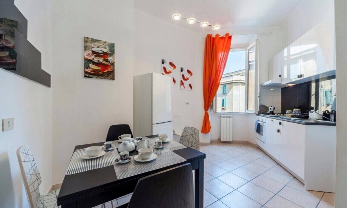 Vatican Apartment | THE VATICAN SUN CIN :IT058091C2ZF3DME45