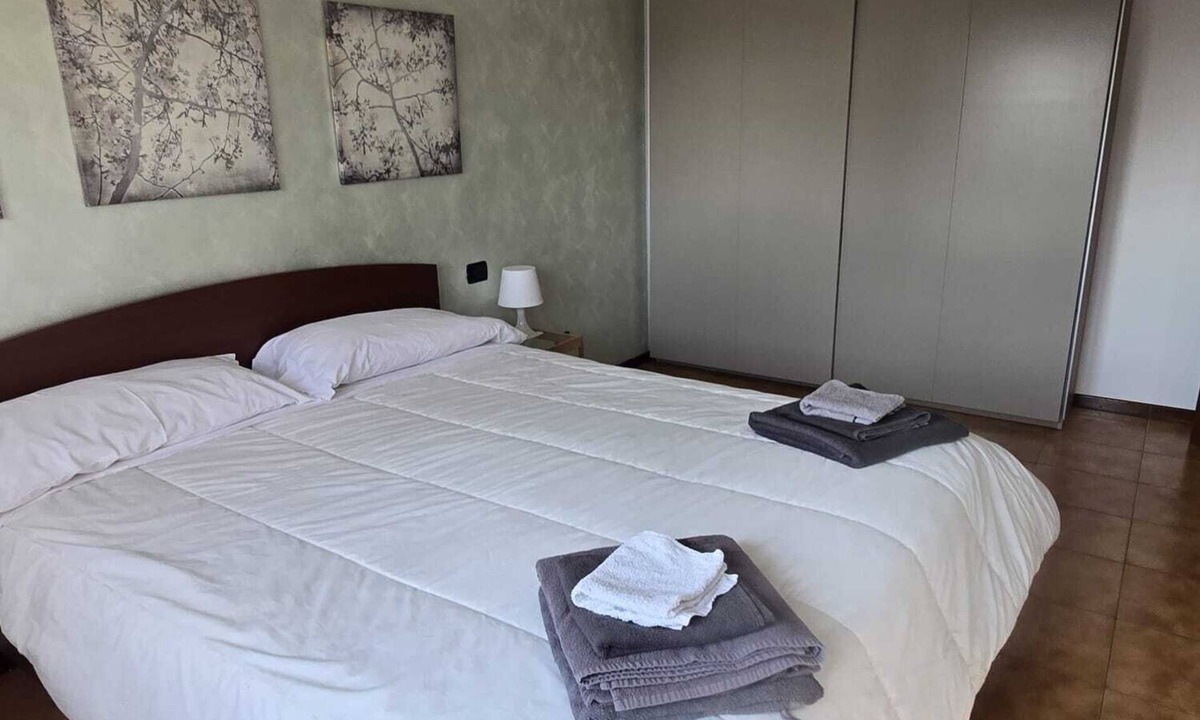 Desio Apartment | Three-Bedroom Apartment in Desio