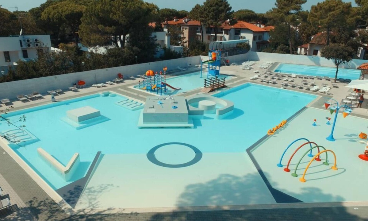 Lido di Spina House | Vacation village Mare Pineta Rosa for 6 people