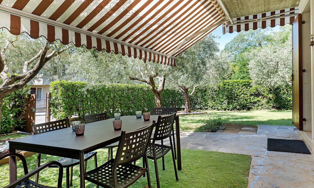 Corrubbio House | Valpolicella Family House with Private Terrace, Wi-Fi, and Air Conditioning