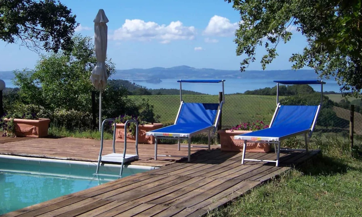 Capraccia Villa | Villa "Collina Lago Di Bolsena" with Lake View, Private Pool & Wi-Fi