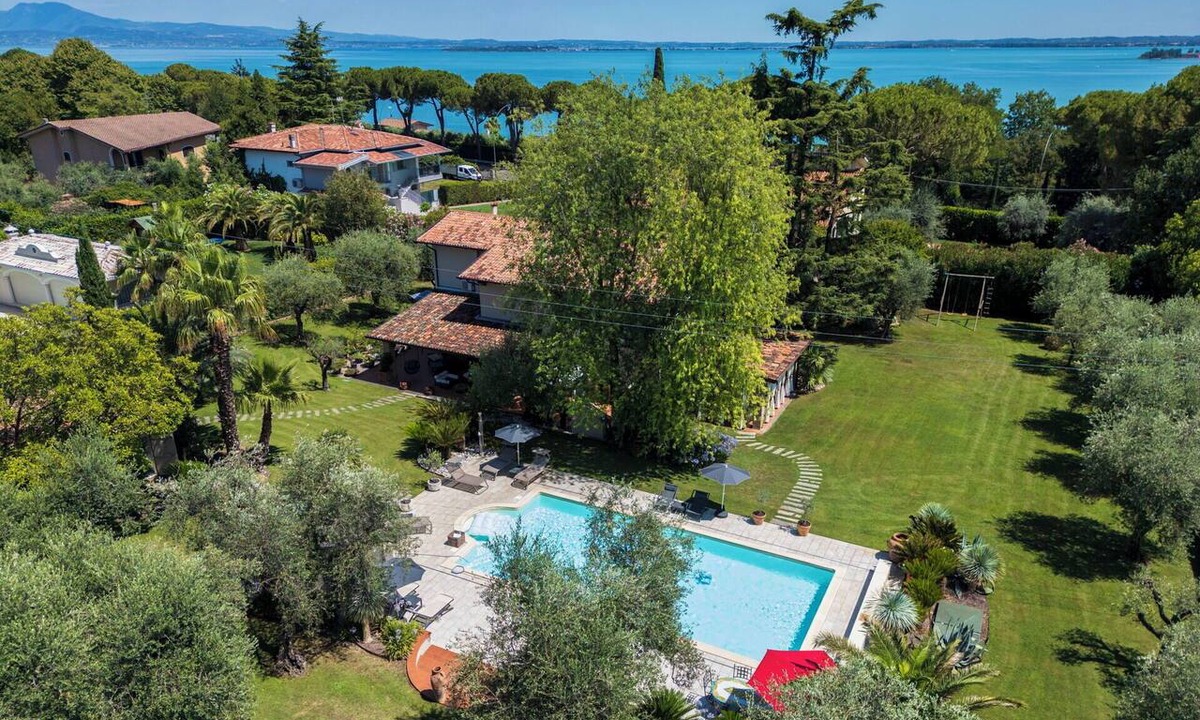 Padenghe sul Garda Villa | Villa El Perlè by Geco Vacation Rentals