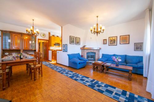 Castelveccana Villa | Villa Giorgia Lake View Villa with Private Pool - Happy Rentals