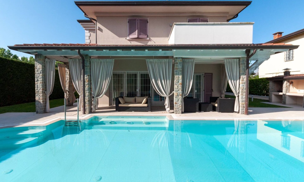 San Benedetto di Lugana Villa | Villa Giuly
