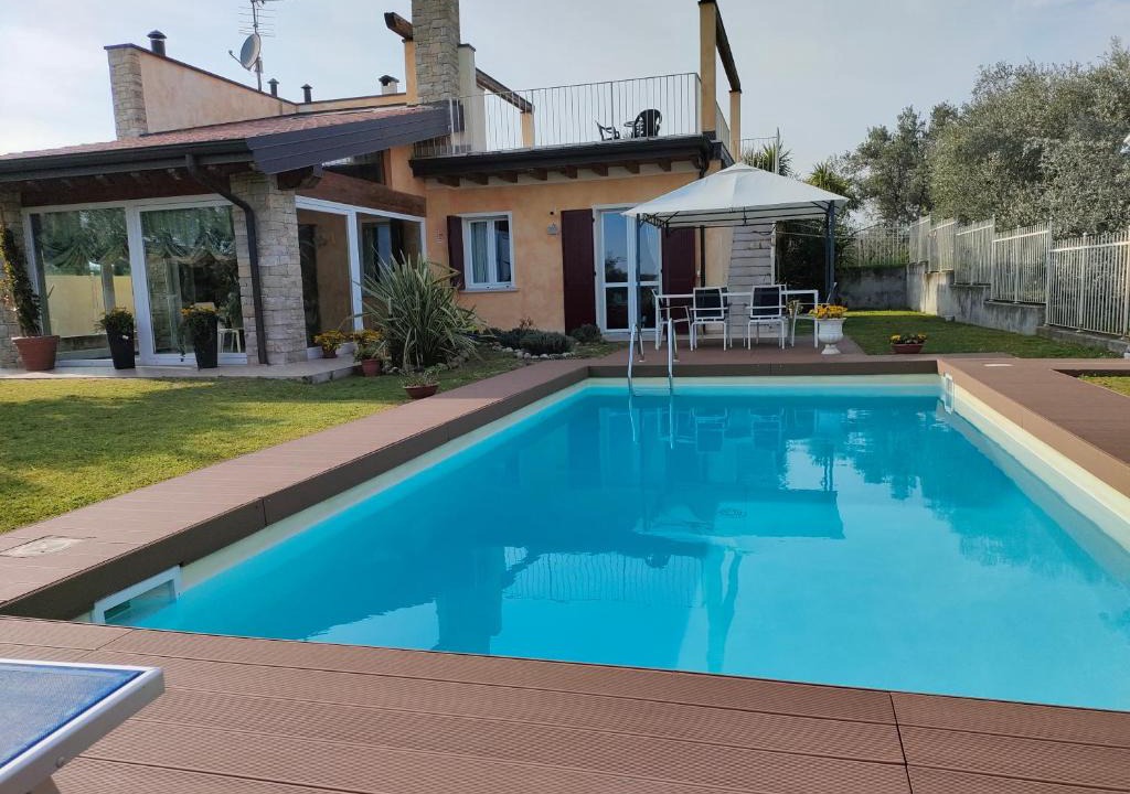 Solarolo Villa | VILLA LA GEMMA SUL LAGO