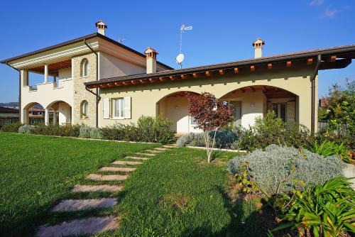 Puegnago del Garda Villa | Villa Serraglie con piscina privata