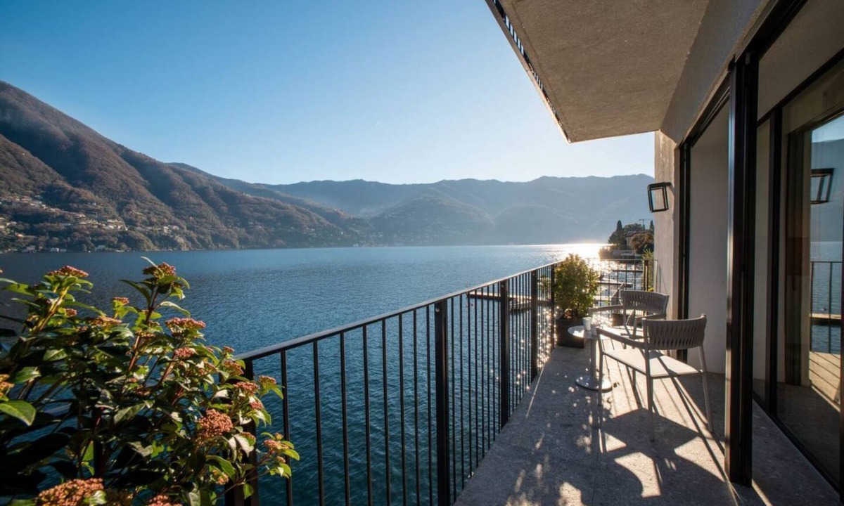 Laglio Apartment | Villa Sull'acqua - Lakefront/Modern/AC/Parking