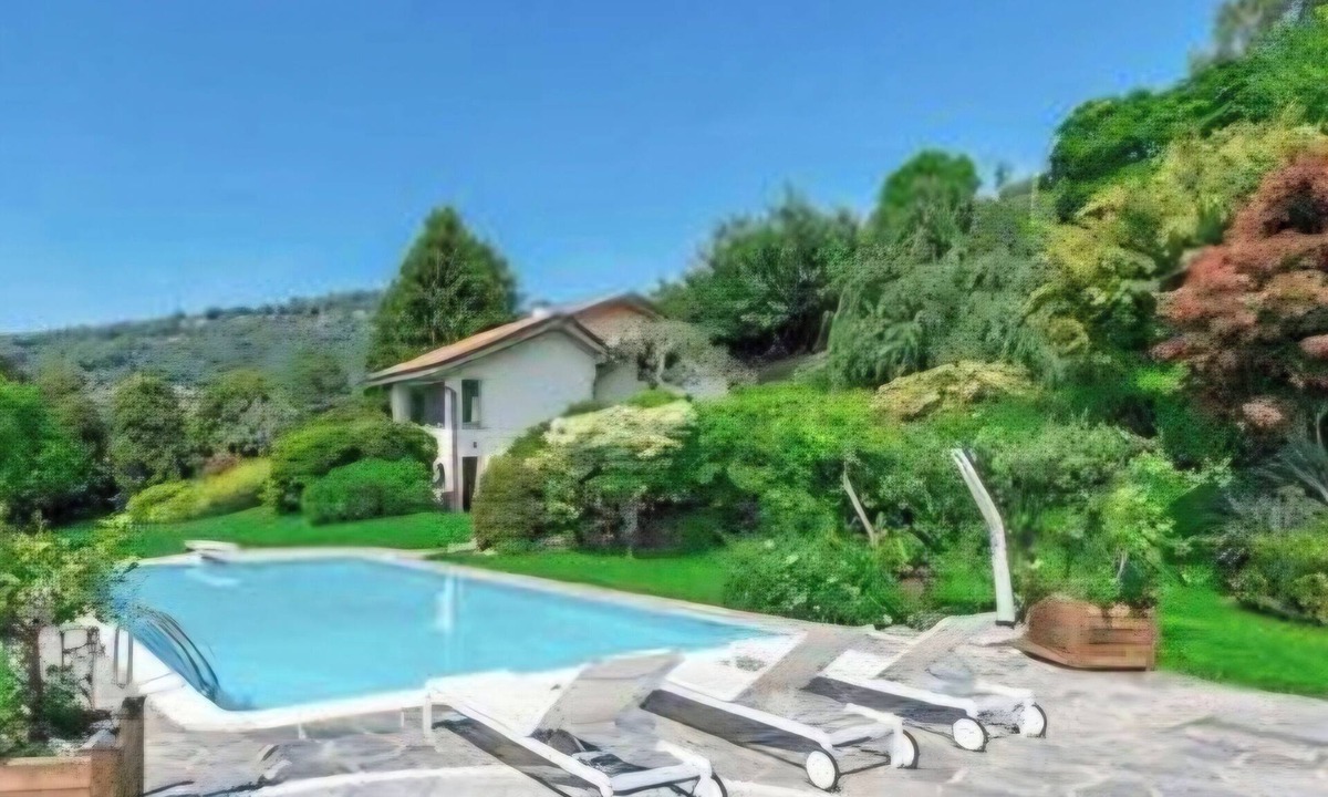 Lesa Villa | Villa with Pool Panoramic view relaxation and privacy