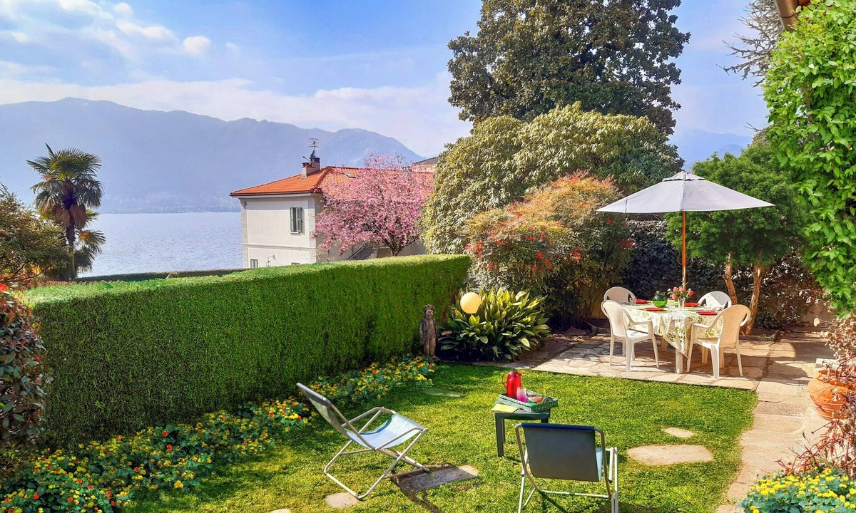 Pallanza House | Villino Alborella by Lago Reisen