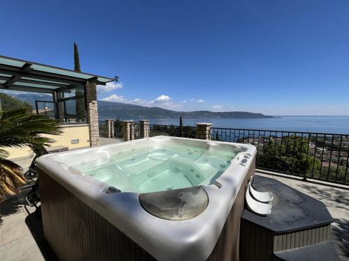 Pulciano Apartment | Virgilio Blu