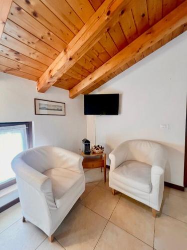Affi House | Welcome Traveller Caorsa Rooms
