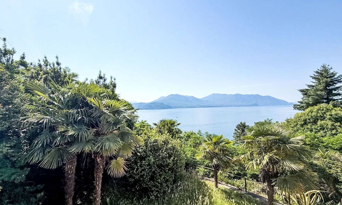 Cannero Riviera House | Wonderful villa for 4 guests with WIFI, TV, balcony and pets allowed