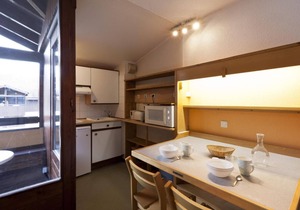 4th floor, balcony, tv, ski locker, 28m², Brides Les Bains in Brides-les-Bains