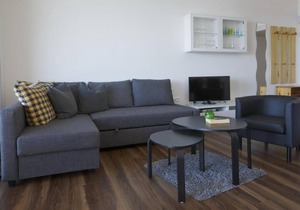 Attractive 2-room apartment with sunbath, pool and dream view
