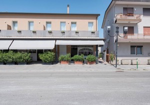 Studio with private bathroom is a part of the San Vincenzo Rooms Guest House and is perfect for 2 guests. The accommodation is located in the renovated period building in Vigonza, which is 10 minutes by car from the center of Padua and on the direct rout