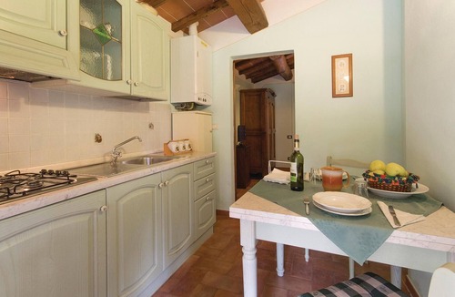 Castiglione del Lago House | 1 bedroom awesome home in Castiglino del Lago PG