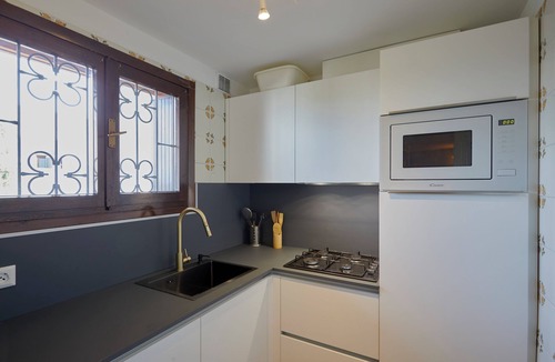 San Martino della Battaglia Apartment | [100mt Lake] Accogliente Appartamento per 6 Persone con Piscina e Parcheggio