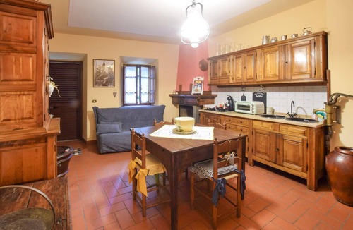 Gioviano House | 2 bedroom awesome home in Gioviano