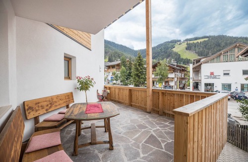 San Vigilio Apartment | 3-Room Apartment Erta with Mountain View, Wi-Fi & Terrace