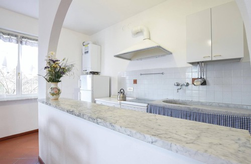 Castiglione Chiavarese House | 4 bedroom awesome home in Castiglione Chiavarese