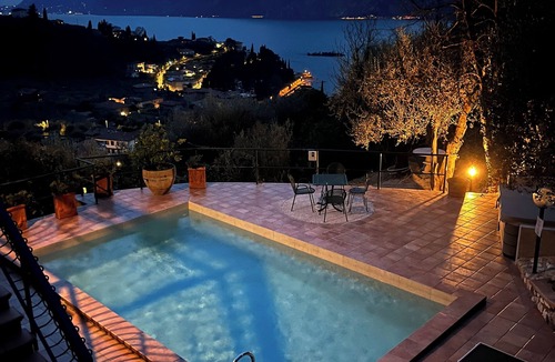 Malcesine House | A big house whit pool lake view and air conditionating in a quiet country