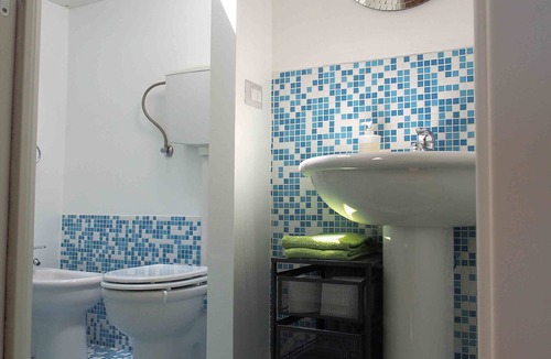 Vanchiglia Apartment | A cozy bohemian rooftop nest in downtown Turin