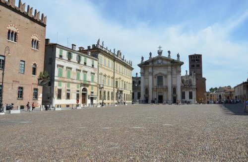 Old Town Bed & Breakfast | Abbazia Bed & Breakfast, MantegnaHotels