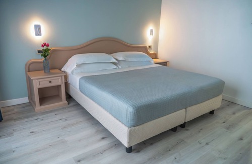 Moniga del Garda Hotel | AHG Riva Del Sole Wellness Hotel - Adults Only