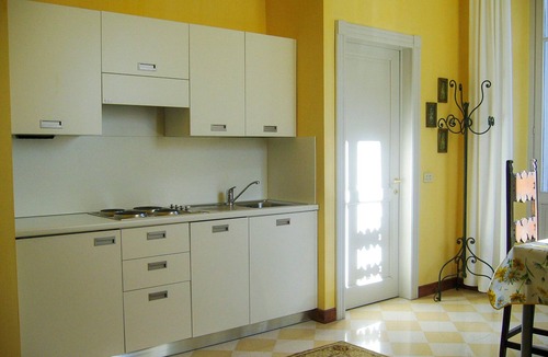 Intra Apartment | Alpi Gulie by Lago Reisen