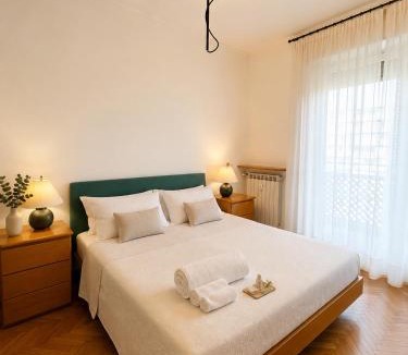 Maggiolina Apartment | Ampio Appartamento di Prestigio 180 mq con Triplo Salone Zona Signorile Milano