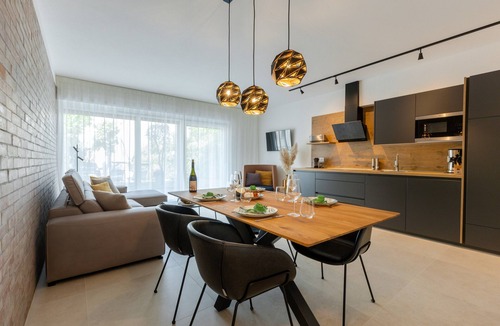 San Benedetto di Lugana Apartment | Apartement "Garden Vill" with Garden, Terrace & Wi-Fi