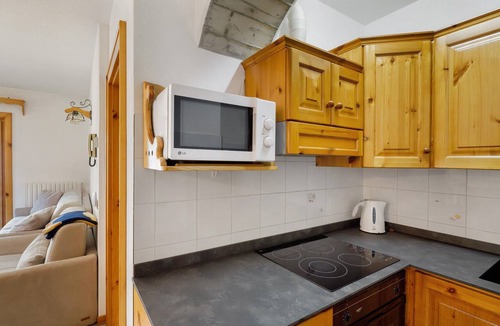 Livigno Cabin | Apartment 2 with Mountain View, Shared Garden and Wi-Fi