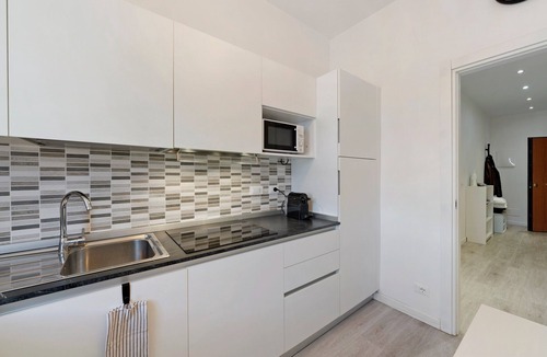 Chiavari Apartment | Apartment 'A Casa Di Brenda' with Mountain View, Wi-Fi and Air Conditioning