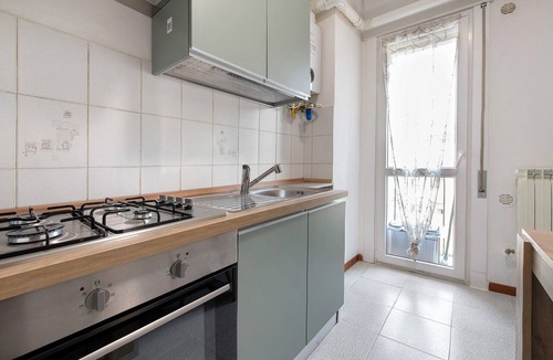 Trescore Balneario Apartment | Apartment 'A Due Passi Dalle Terme E Dal Lago' with Balcony and Wi-Fi