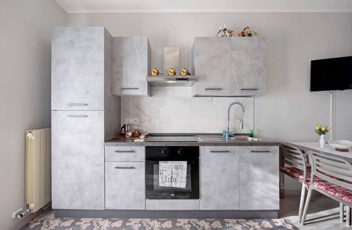 Seriate Apartment | Apartment 'Alle Porte Di Bergamo' with Balcony and Wi-Fi