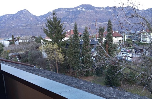 Lana Apartment | Apartment 'Annabelle' with Shared Garden, Wi-Fi, and Optional Private Pool Use