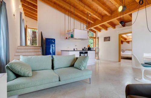 Limone sul Garda Apartment | Apartment 'Antea' with Lake View, Wi-Fi and Air Conditioning