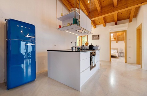 Limone sul Garda Apartment | Apartment 'Antea' with Lake View, Wi-Fi and Air Conditioning