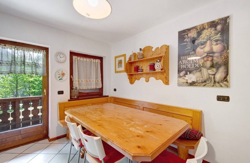 San Vito di Cadore Apartment | Apartment 'Appartamento Serdes Big C2' with Mountain View and Balcony