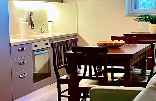 Minturno Apartment | Apartment 'B' with Sea View, Garden, Private Terrace, and Wi-Fi